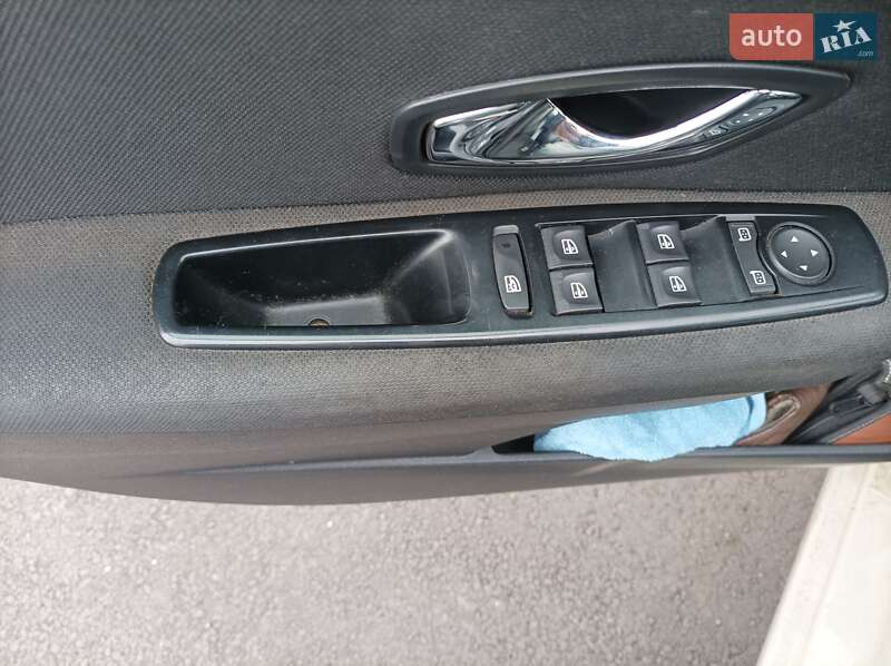 Седан Renault Fluence 2013 в Чернігові