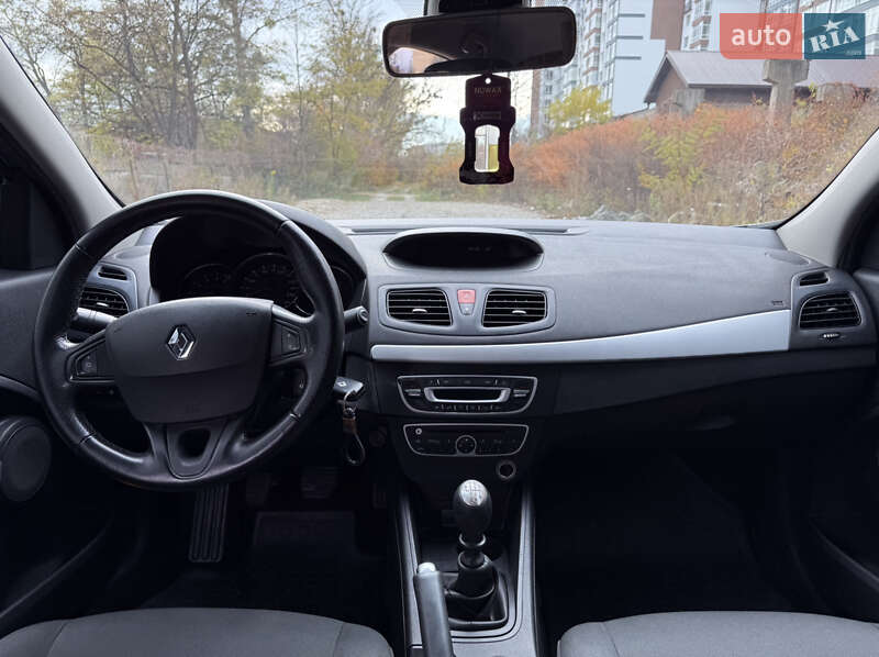 Седан Renault Fluence 2010 в Івано-Франківську фото 18 Седан Renault Fluence 2010 в Івано-Франківську