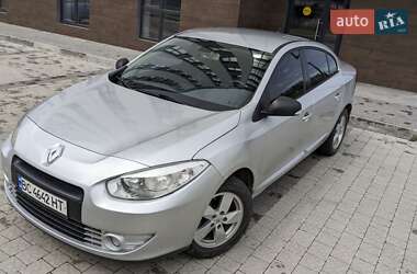 Седан Renault Fluence 2010 в Сокалі