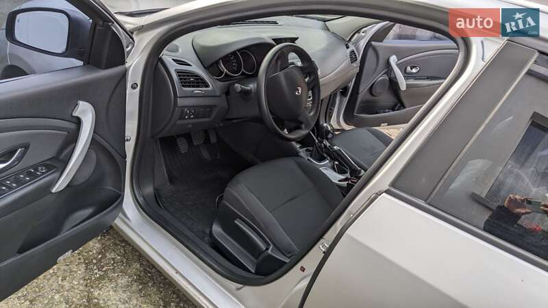 Седан Renault Fluence 2010 в Сокале фото 16 Седан Renault Fluence 2010 в Сокале