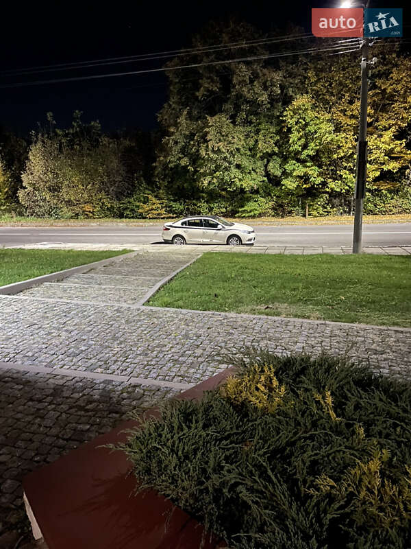 Седан Renault Fluence 2013 в Трускавці