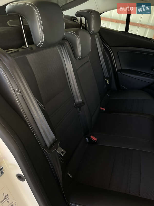 Седан Renault Fluence 2013 в Трускавці