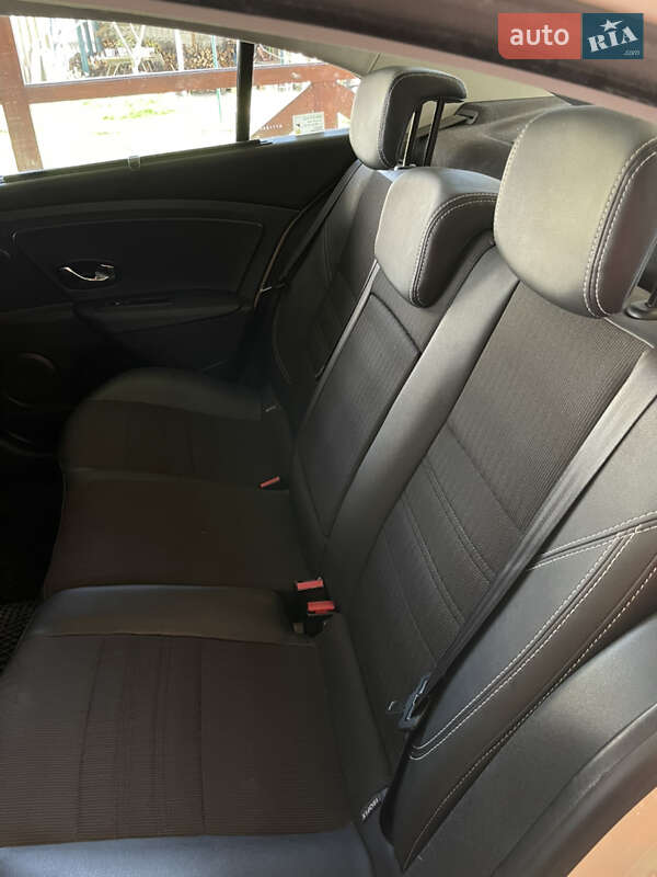 Седан Renault Fluence 2013 в Трускавці
