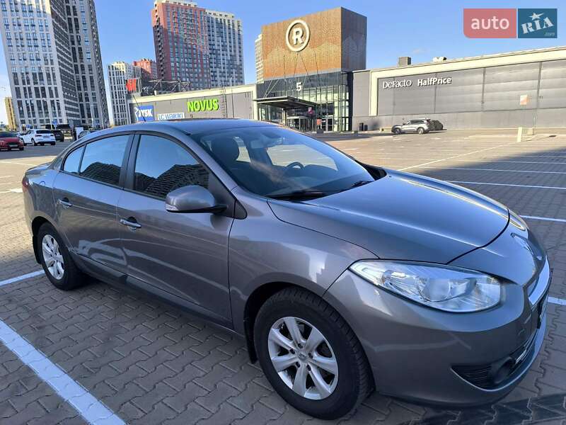 Renault Fluence 2011 Renault Fluence 2011