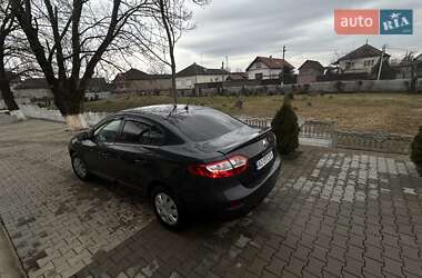 Седан Renault Fluence 2011 в Виноградові