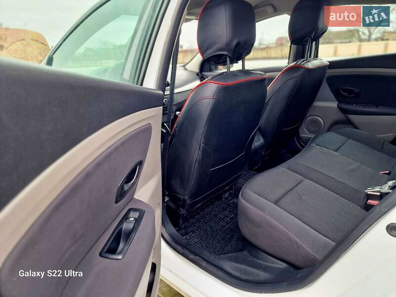Седан Renault Fluence 2011 в Одессе