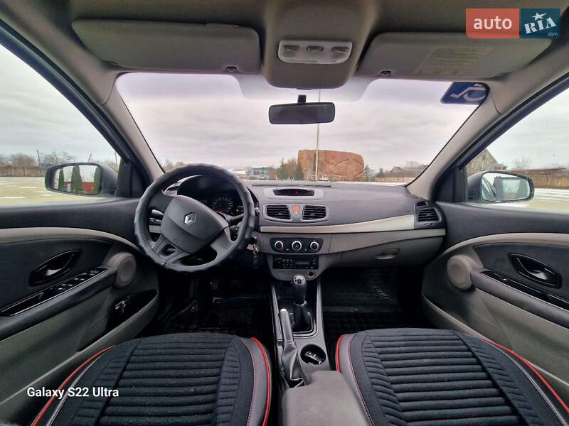 Седан Renault Fluence 2011 в Одессе