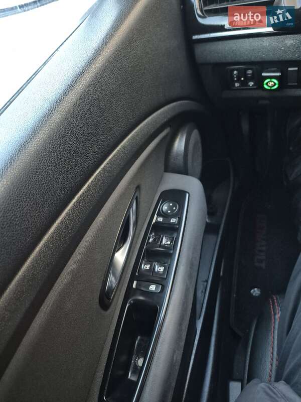 Седан Renault Fluence 2011 в Києві фото 16 Седан Renault Fluence 2011 в Києві