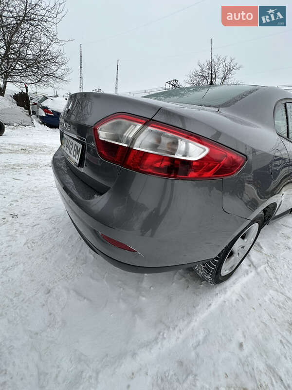 Седан Renault Fluence 2015 в Луцке фото 12 Седан Renault Fluence 2015 в Луцке