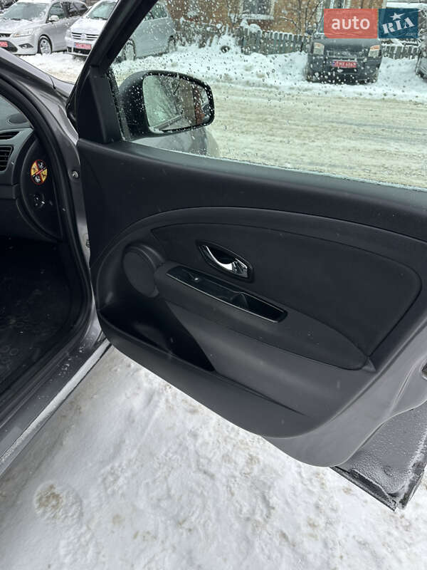 Седан Renault Fluence 2015 в Луцке фото 17 Седан Renault Fluence 2015 в Луцке