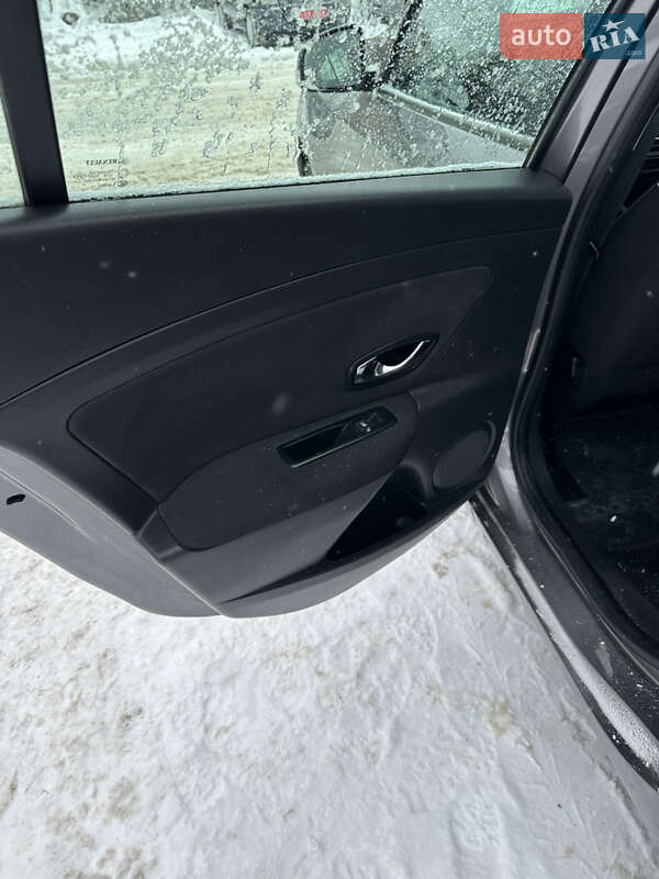 Седан Renault Fluence 2015 в Луцке фото 20 Седан Renault Fluence 2015 в Луцке