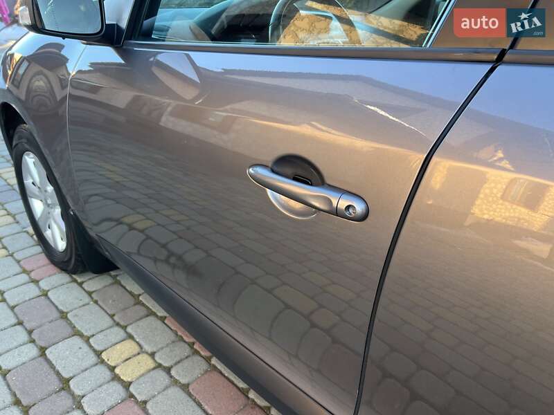 Седан Renault Fluence 2011 в Івано-Франківську