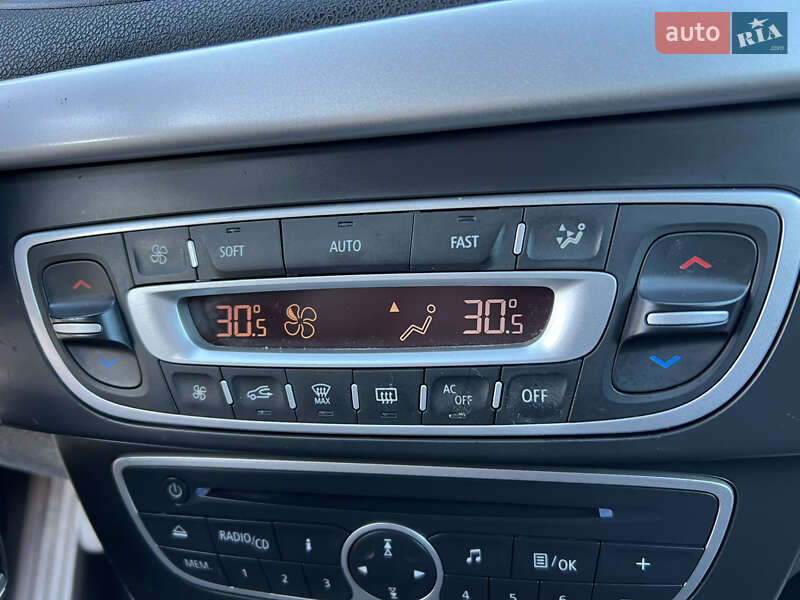 Седан Renault Fluence 2011 в Івано-Франківську