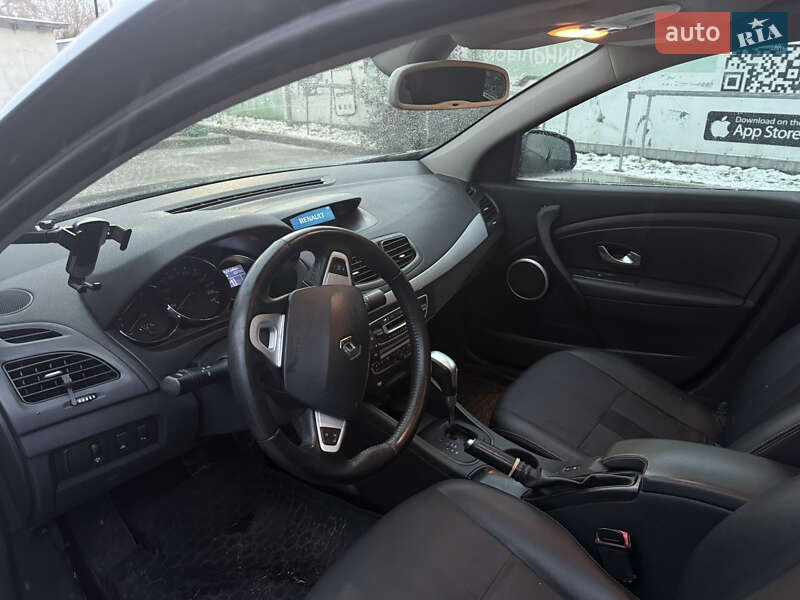 Седан Renault Fluence 2010 в Ивано-Франковске