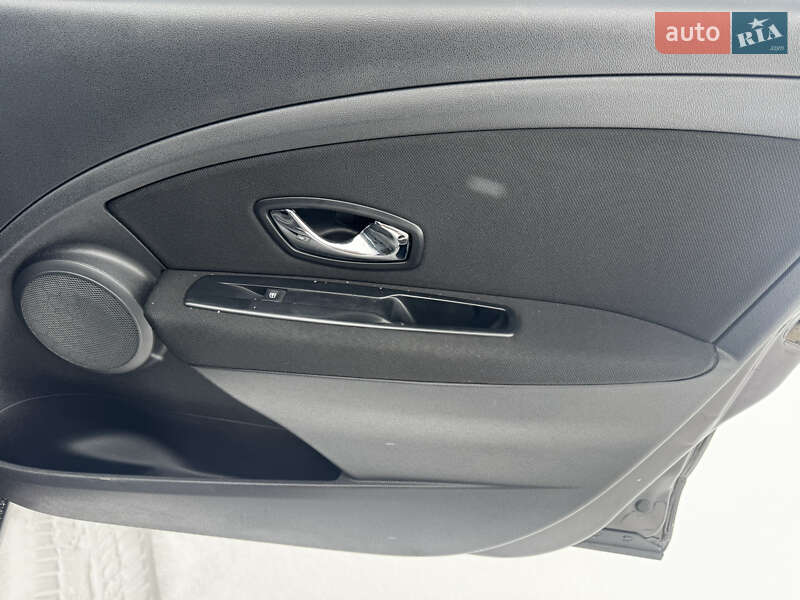 Седан Renault Fluence 2015 в Кам'янець-Подільському