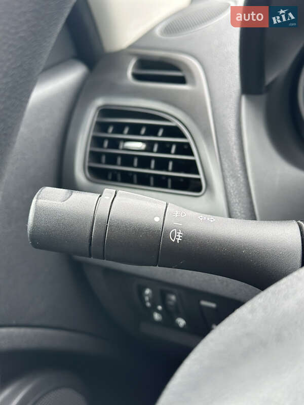 Седан Renault Fluence 2010 в Луцьку