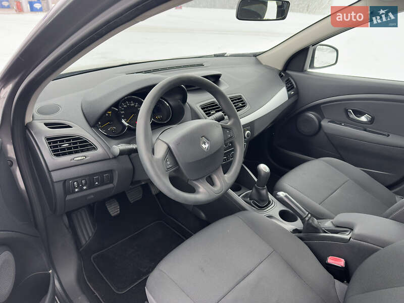 Седан Renault Fluence 2010 в Луцьку