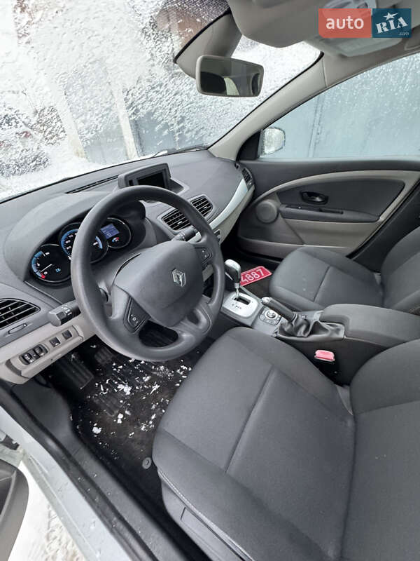 Седан Renault Fluence 2013 в Львові фото 9 Седан Renault Fluence 2013 в Львові