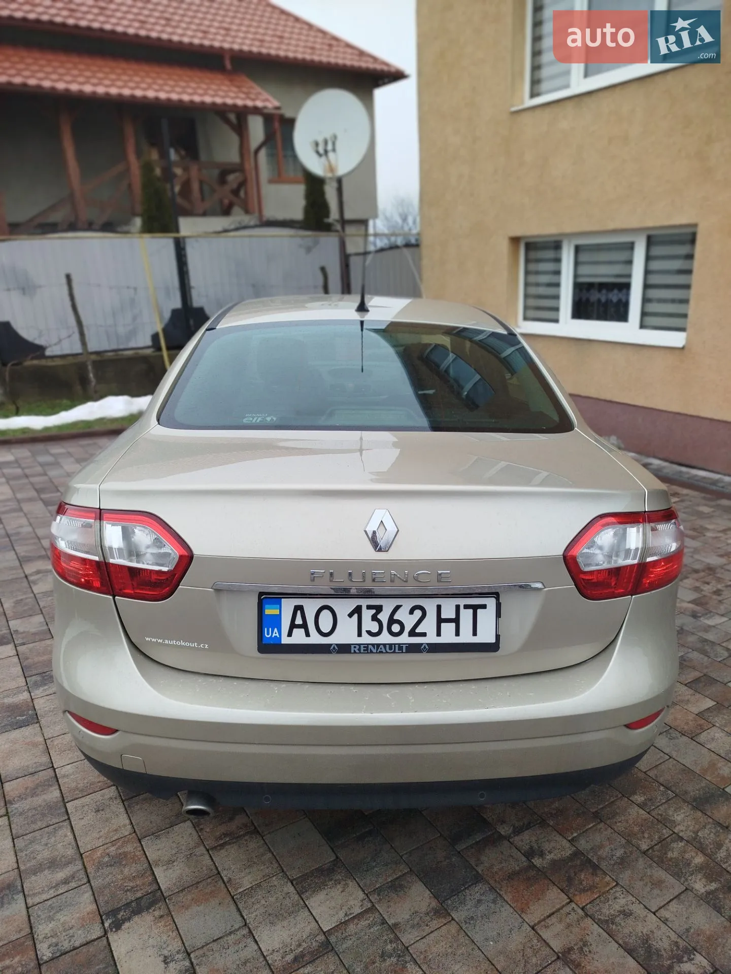 2010 Renault Fluence - мініатюра 5