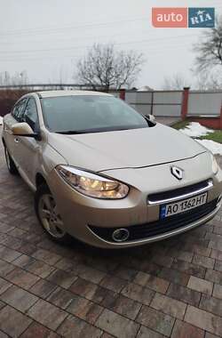 Седан Renault Fluence 2010 в Виноградове