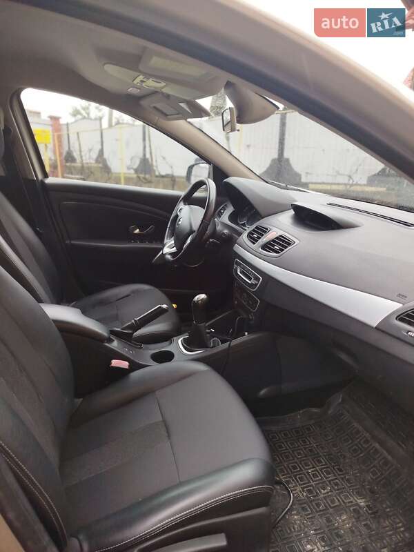Седан Renault Fluence 2010 в Виноградове