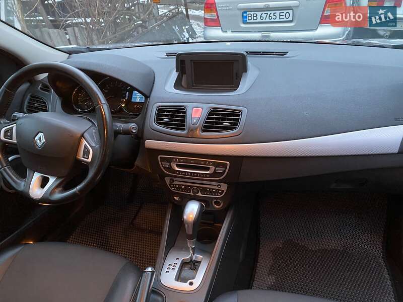 Седан Renault Fluence 2010 в Кременчуге
