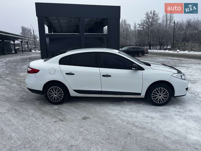 Седан Renault Fluence 2012 в Умані
