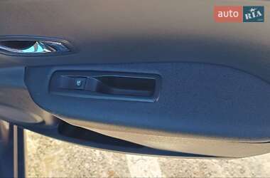 Седан Renault Fluence 2012 в Киеве