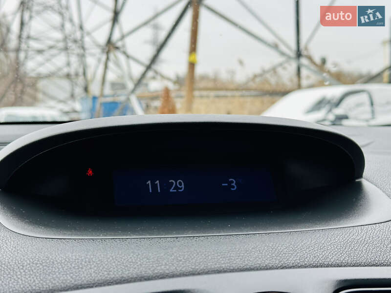 Седан Renault Fluence 2012 в Харкові фото 32 Седан Renault Fluence 2012 в Харкові