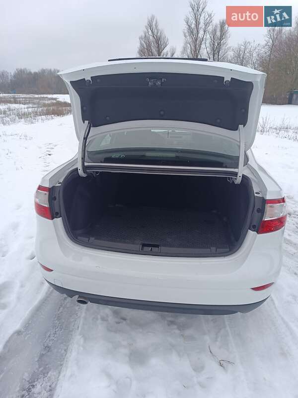 Седан Renault Fluence 2014 в Лебедине