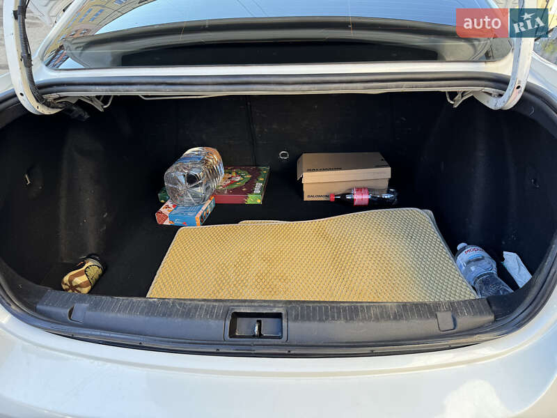 Седан Renault Fluence 2015 в Яворове фото 25 Седан Renault Fluence 2015 в Яворове