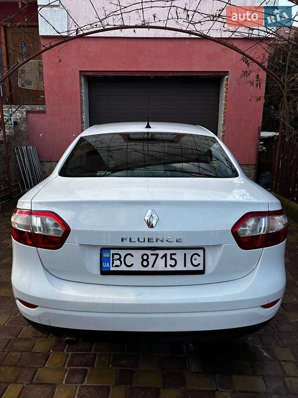 Седан Renault Fluence 2013 в Львові