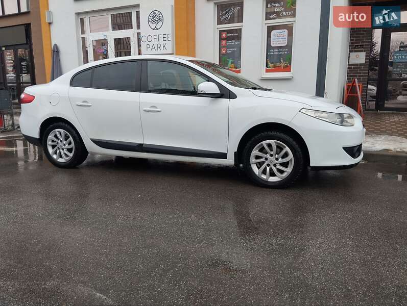 Седан Renault Fluence 2012 в Киеве
