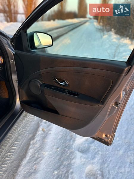 Седан Renault Fluence 2015 в Луцьку