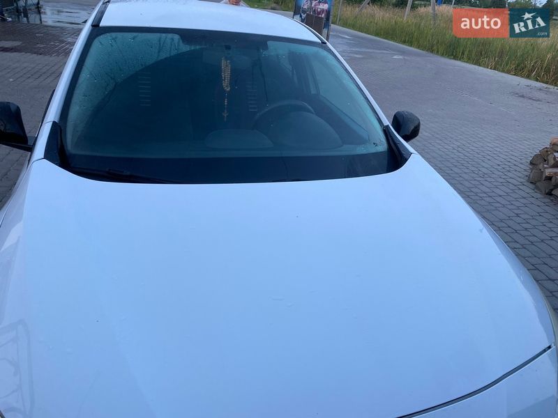 Седан Renault Fluence 2011 в Жовкве