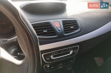Седан Renault Fluence 2011 в Днепре