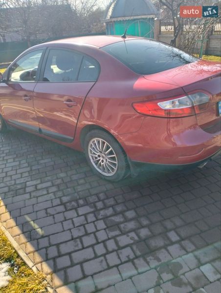 Седан Renault Fluence 2010 в Черновцах