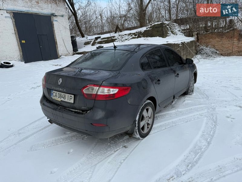 Седан Renault Fluence 2010 в Умани