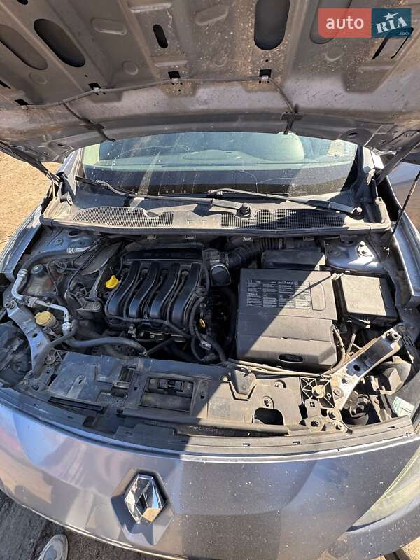 2010 Renault Fluence, VIN VF1LZBR0542857009:plate — фото 1 (autoria)