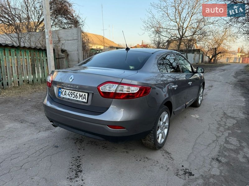 Седан Renault Fluence 2010 в Кременчуге