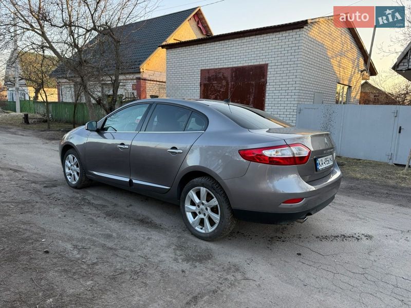 Седан Renault Fluence 2010 в Кременчуге