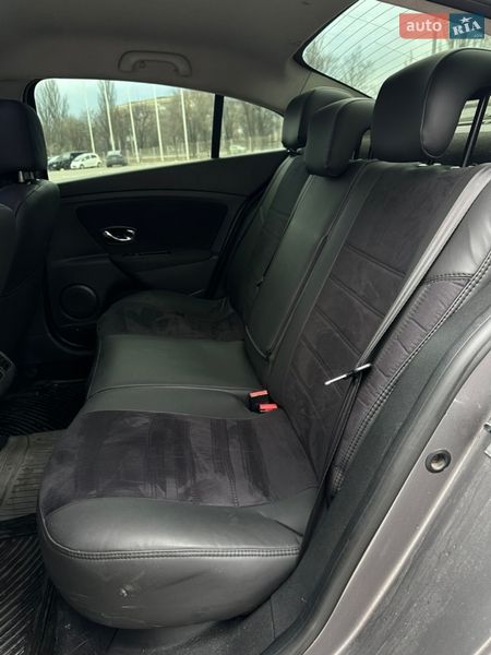 Седан Renault Fluence 2013 в Днепре