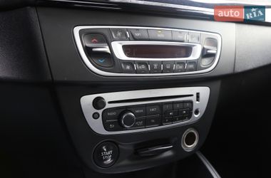 Седан Renault Fluence 2013 в Киеве