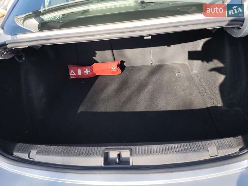Седан Renault Fluence 2011 в Калуше