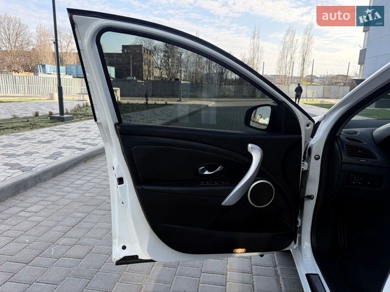 Седан Renault Fluence 2011 в Одессе