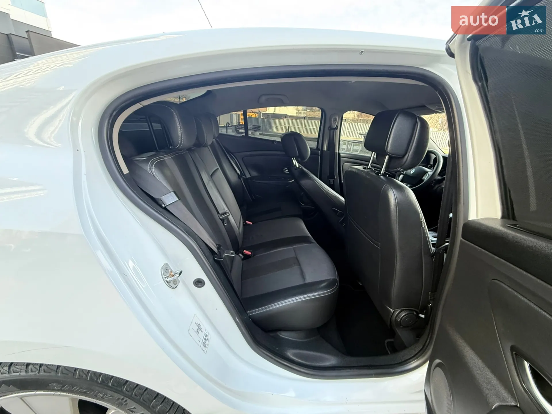 2011 Renault Fluence - мініатюра 69