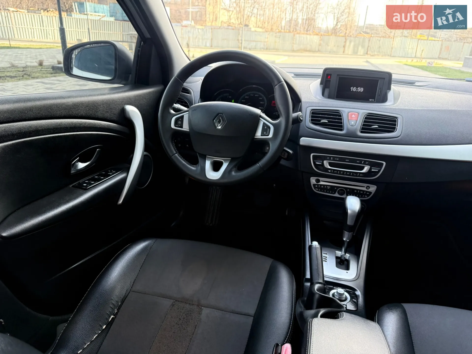 2011 Renault Fluence - мініатюра 81