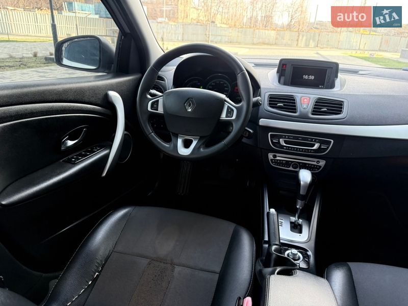 Седан Renault Fluence 2011 в Одессе