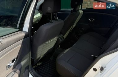 Седан Renault Fluence 2012 в Каневе