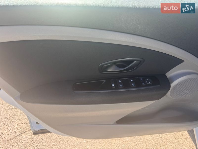 Седан Renault Fluence 2012 в Одессе